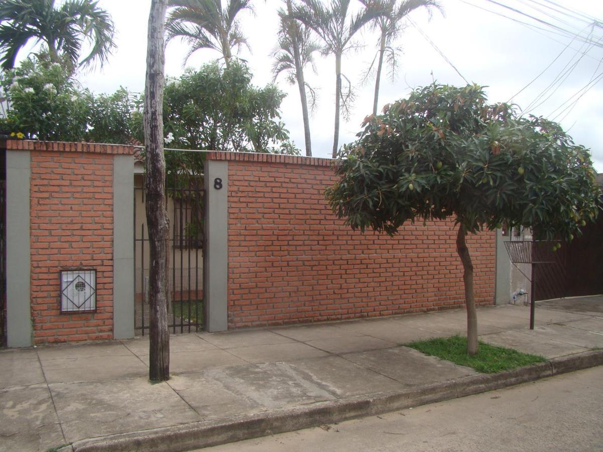 Hostel Sur Backpackers Santa Cruz de La Sierra Exterior foto